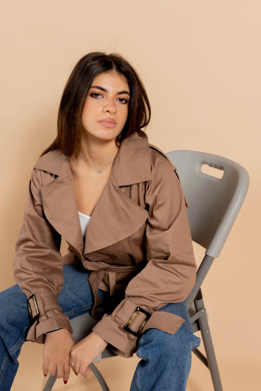 Every day-Trench jacket in cafe